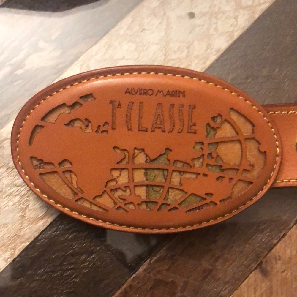 Prima Classe Alviero Martini leather belt